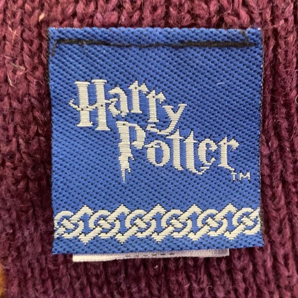 Harry Potter Gryffindor Scarf Costume Halloween Purple Yellow Stripe Lambs Wool - Picture 3 of 9